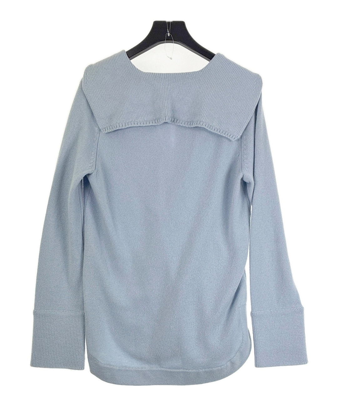 CHANEL เสื้อกันหนาว