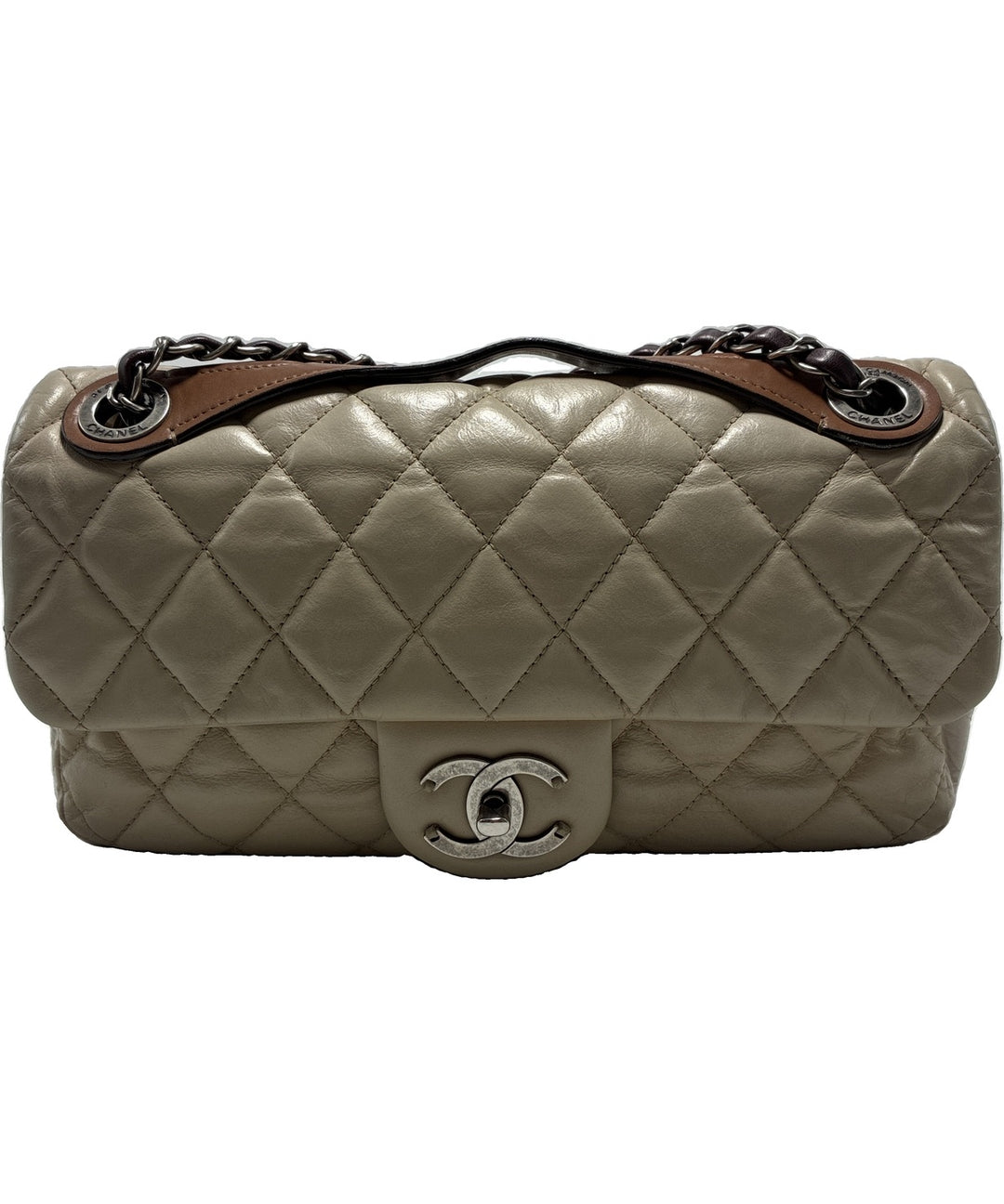 CHANEL กระเป๋าสะพาย