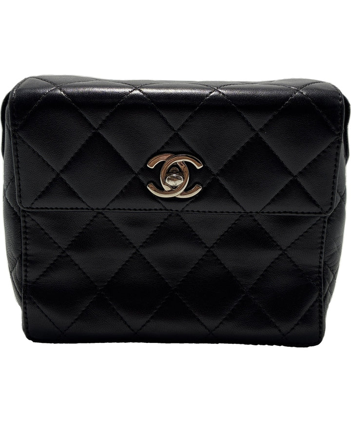 CHANEL กระเป๋าสะพาย