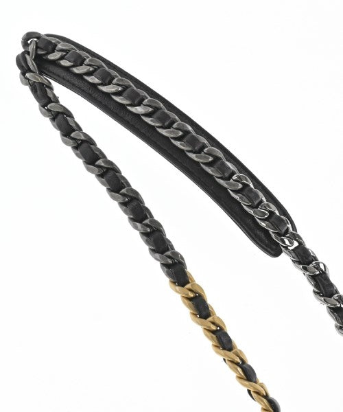 CHANEL กระเป๋าสะพาย