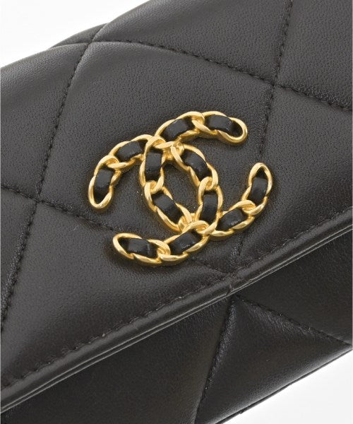 CHANEL กระเป๋าสะพาย