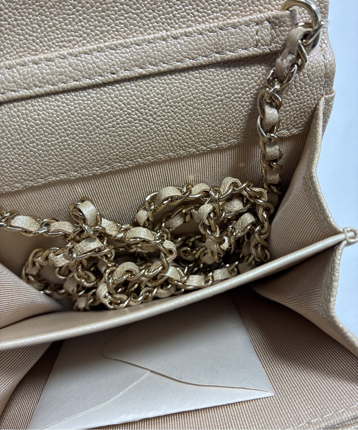 CHANEL กระเป๋าสะพาย