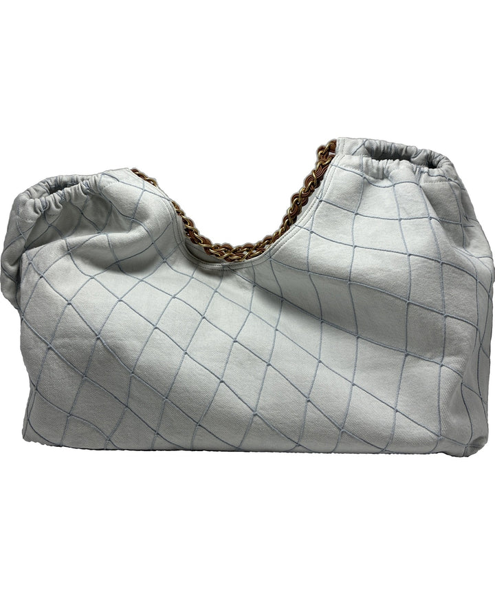 CHANEL กระเป๋าถือขนาดใหญ่