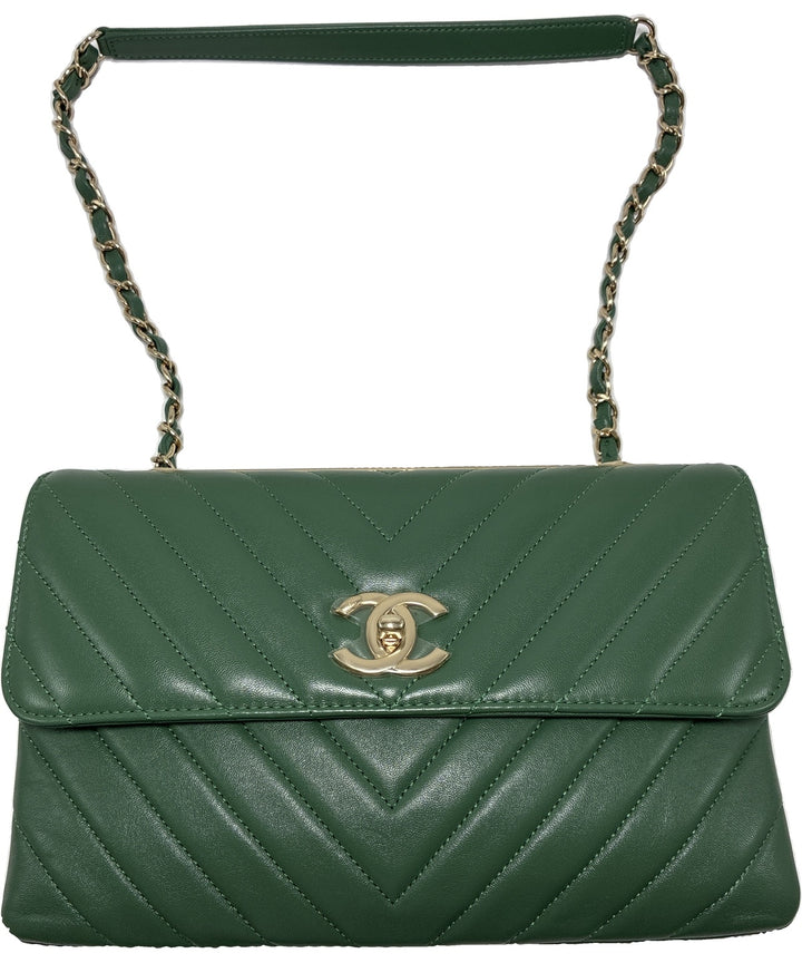 CHANEL กระเป๋าสะพาย