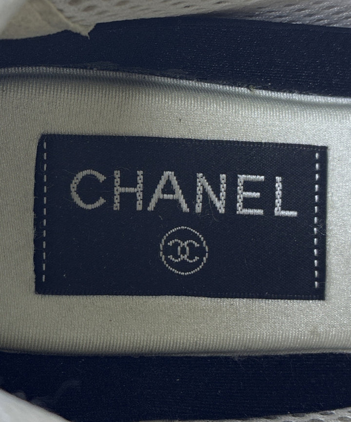 CHANEL รองเท้าผ้าใบ
