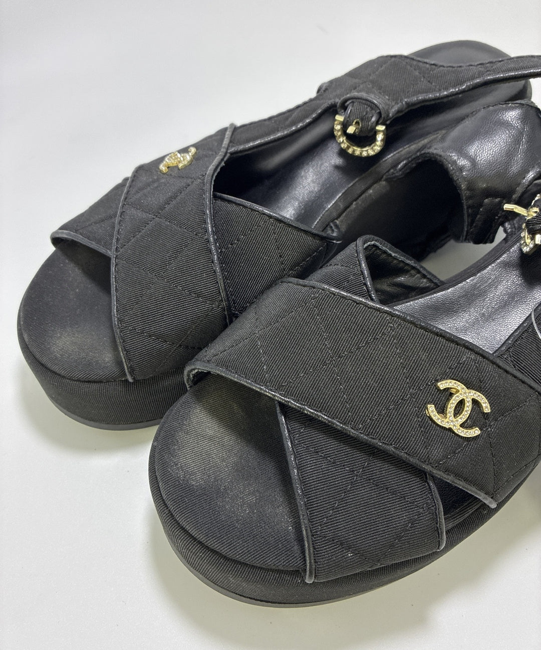 CHANEL รองเท้าแตะ