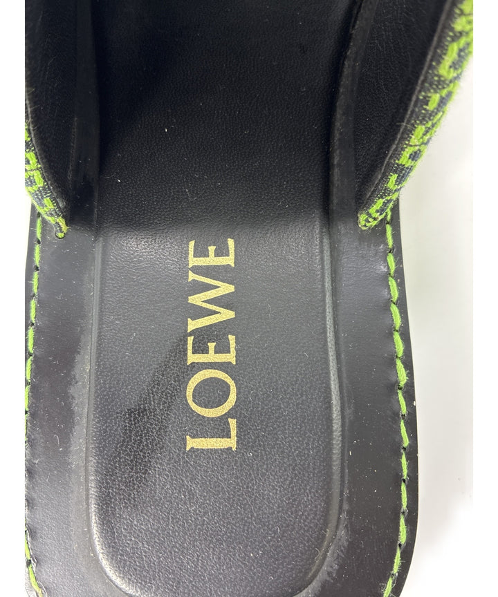 LOEWE รองเท้าแตะ