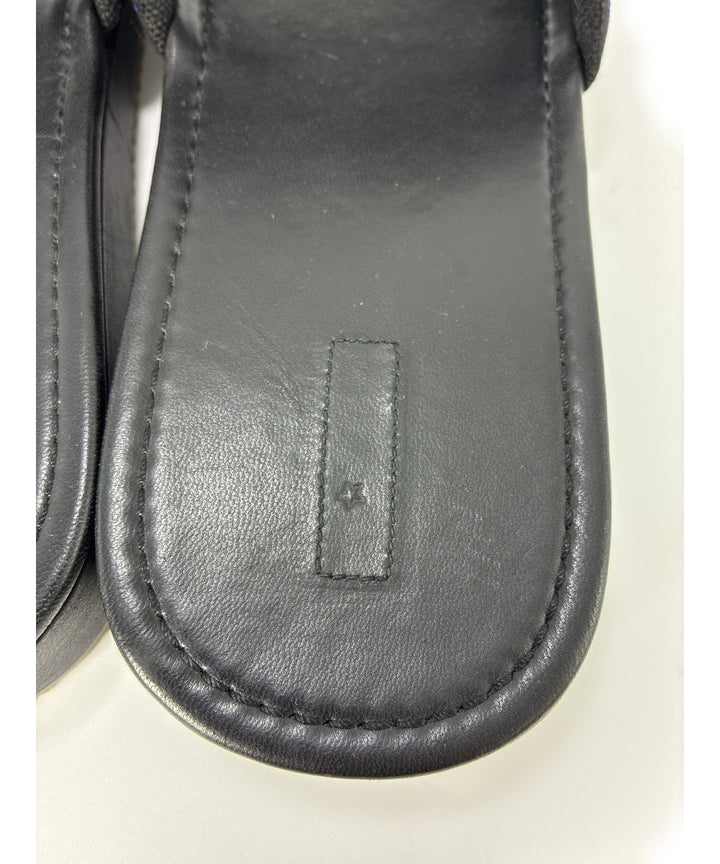 LOEWE รองเท้าแตะ