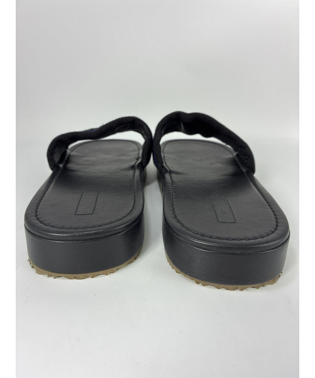 LOEWE รองเท้าแตะ