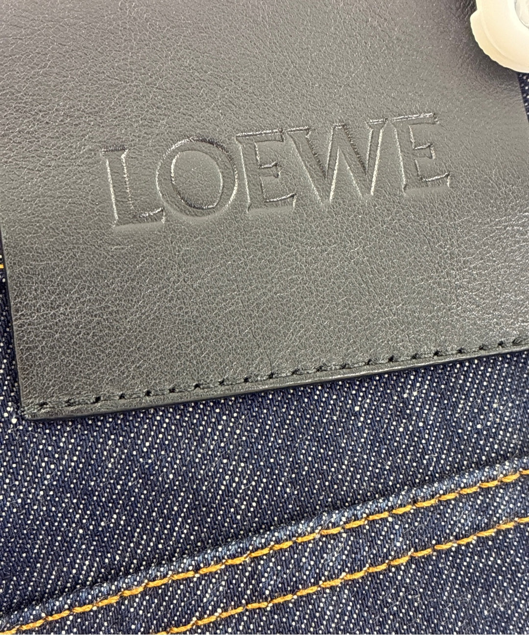 LOEWE ยีนส์