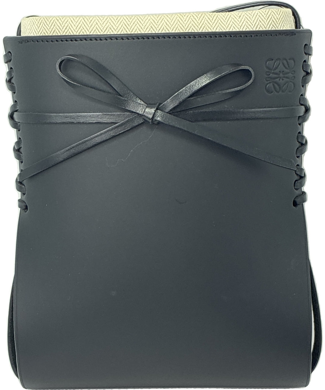 LOEWE กระเป๋าสะพาย