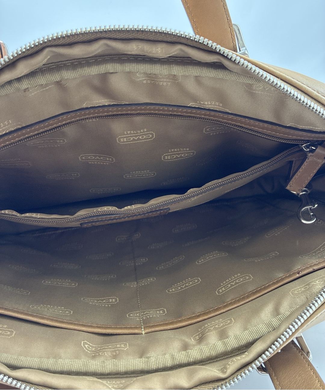 COACH กระเป๋าธุรกิจ