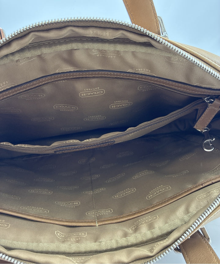 COACH กระเป๋าธุรกิจ