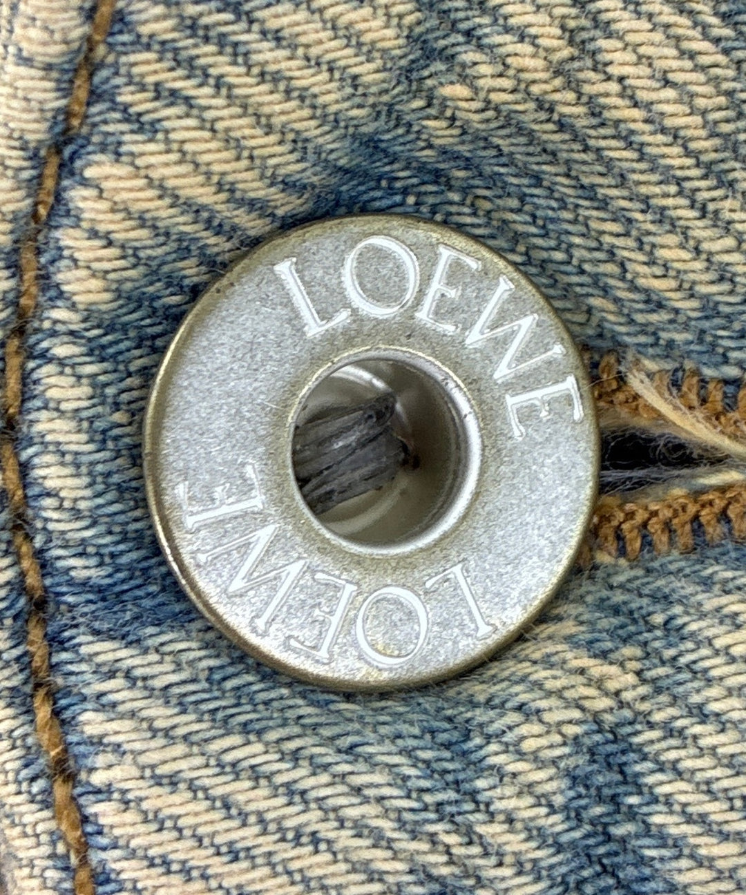 LOEWE ยีนส์