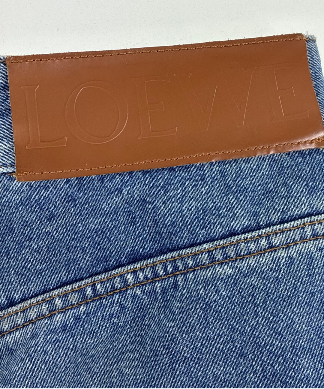 LOEWE ยีนส์