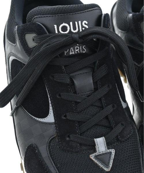 LOUIS VUITTON รองเท้าผ้าใบ