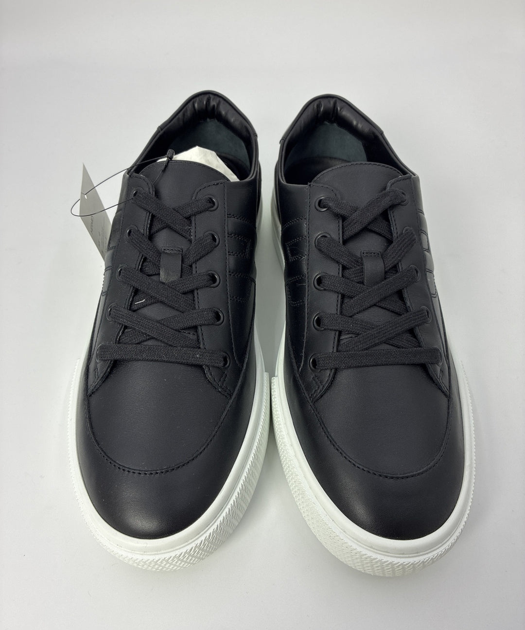 HERMES รองเท้าผ้าใบ