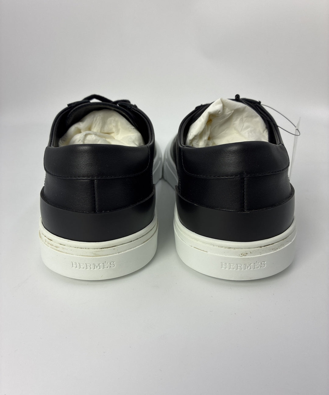 HERMES รองเท้าผ้าใบ