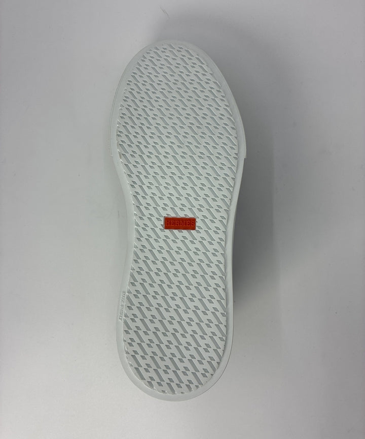 HERMES รองเท้าผ้าใบ