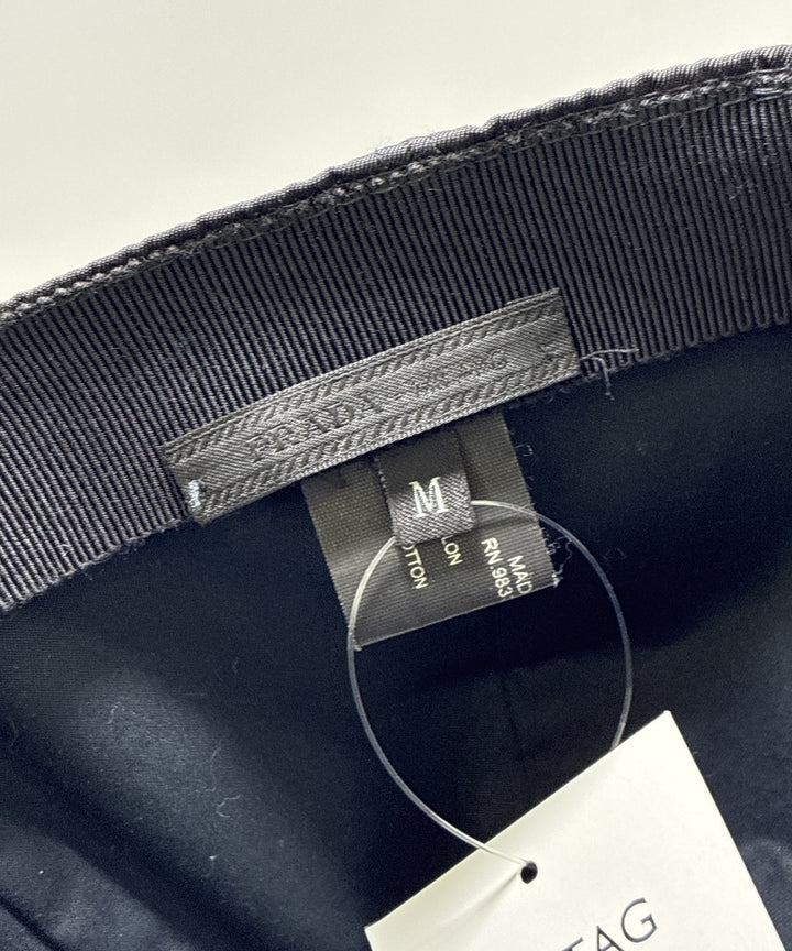 PRADA หมวกแก๊ป