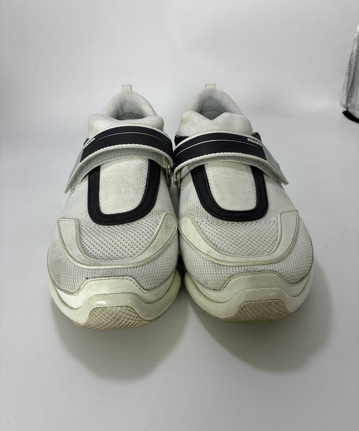 PRADA รองเท้าผ้าใบ