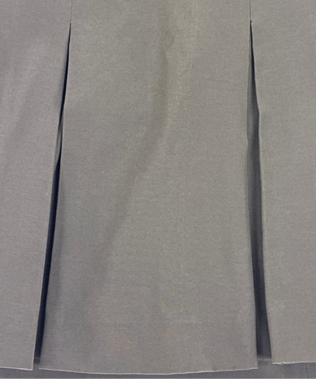 PRADA กระโปรงยาวถึงเข่า