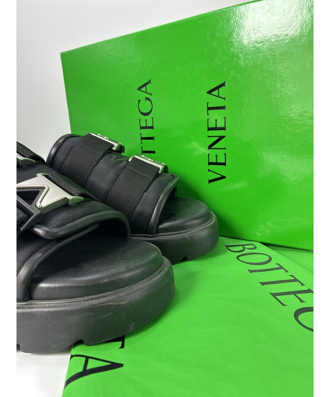 BOTTEGA VENETA รองเท้าแตะ