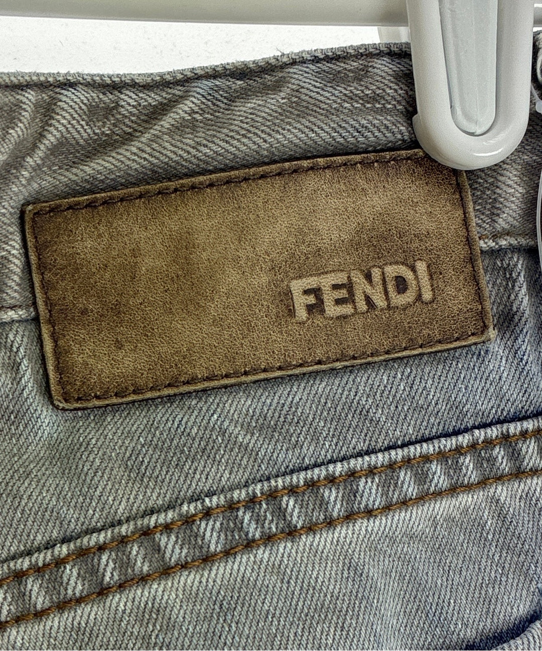 FENDI ยีนส์