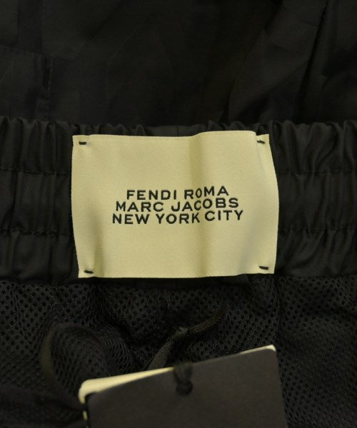 FENDI กางเกงขาสั้น