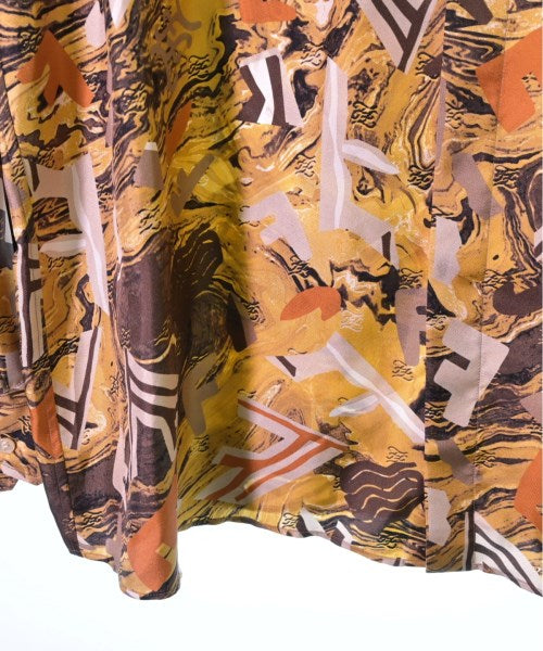 FENDI เสื้อลำลอง