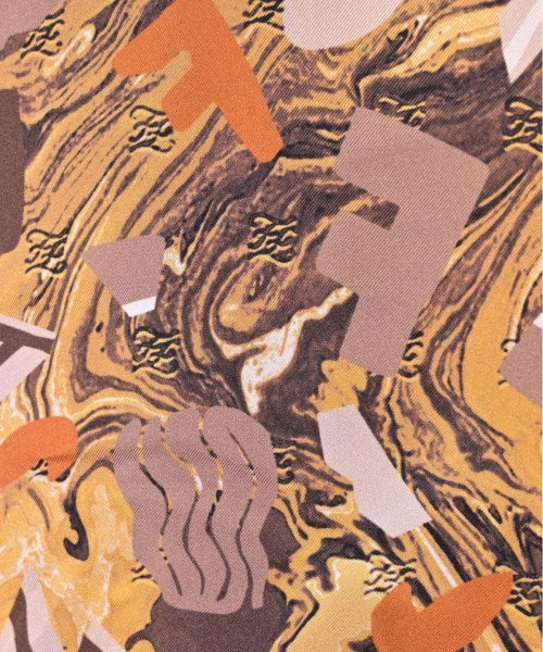 FENDI เสื้อลำลอง