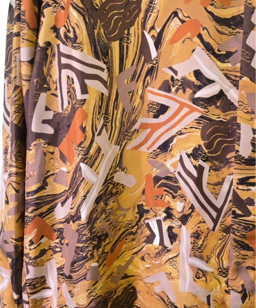 FENDI เสื้อลำลอง