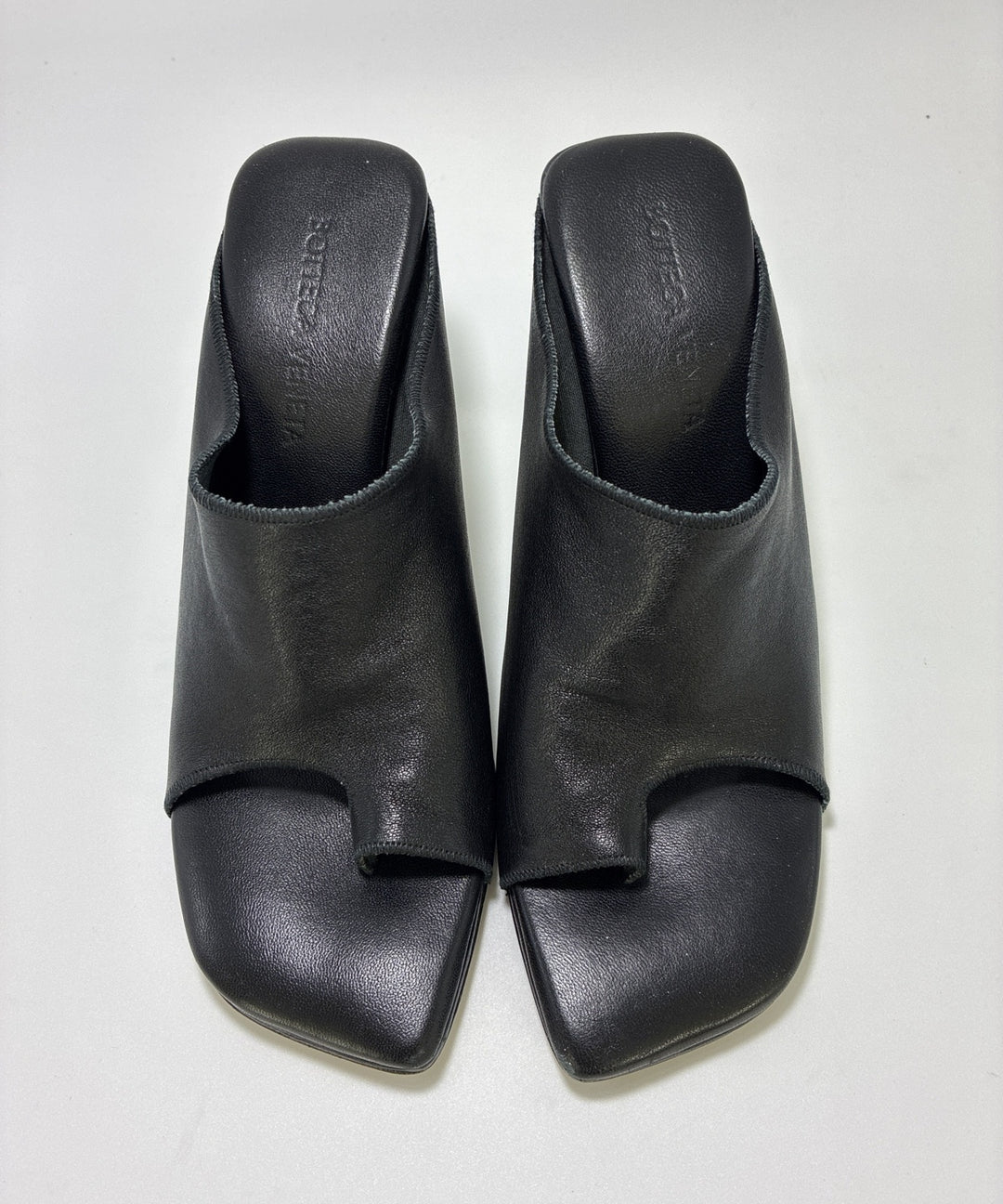 BOTTEGA VENETA รองเท้าส้นสูง