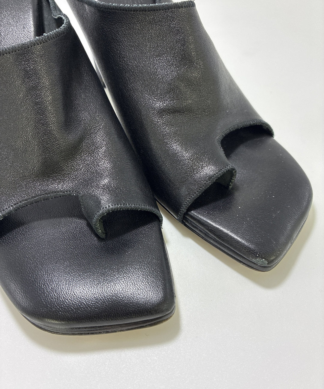 BOTTEGA VENETA รองเท้าส้นสูง