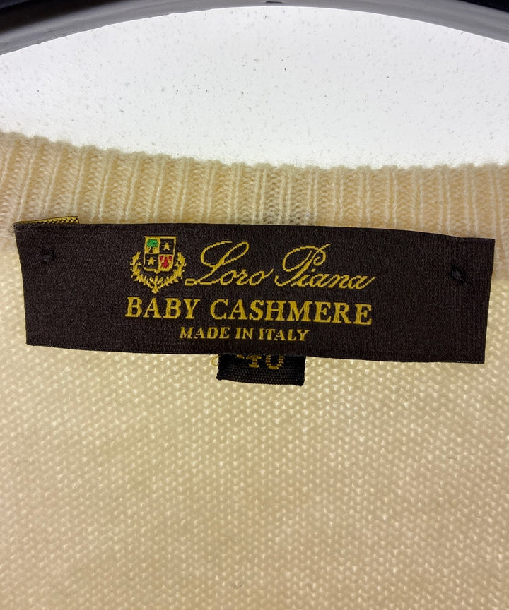 Loro Piana เสื้อกันหนาว