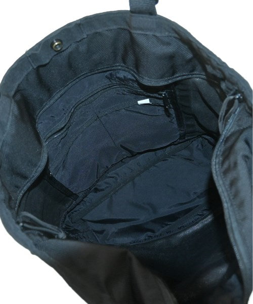 BRIEFING Totes