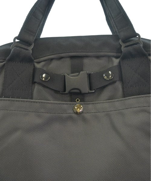 BRIEFING Shoulder bags