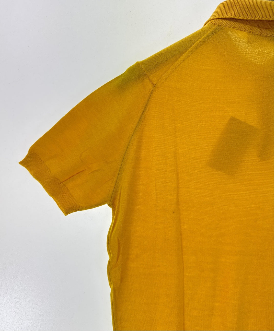 JOHN SMEDLEY เสื้อถัก