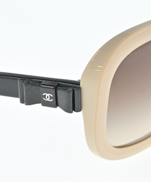 CHANEL แว่นกันแดด