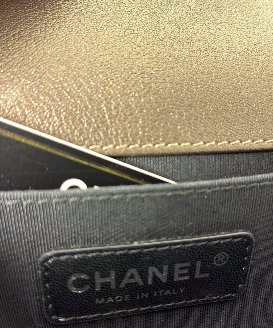 CHANEL กระเป๋าสะพาย