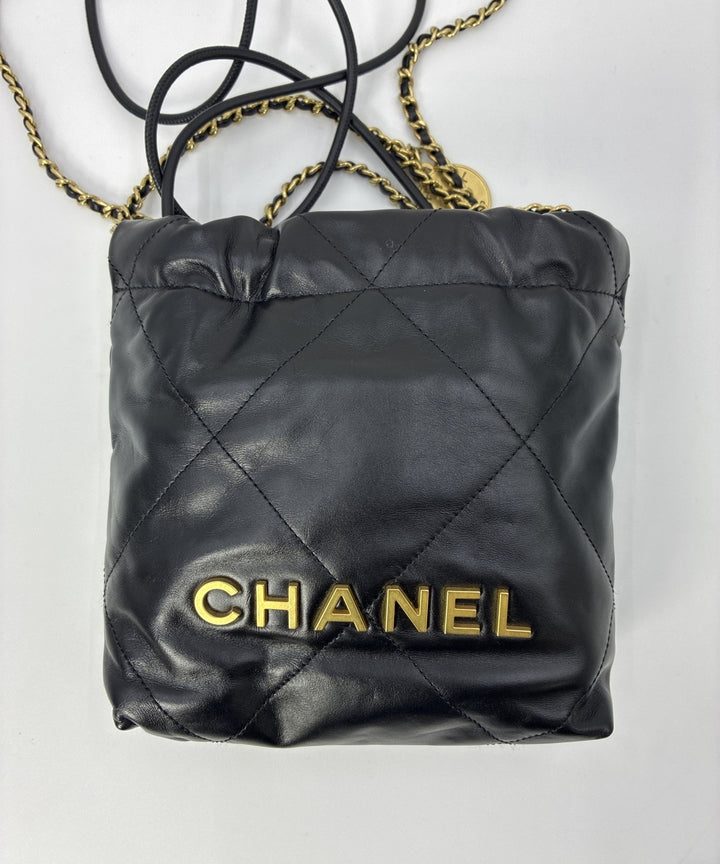 CHANEL กระเป๋าสะพาย