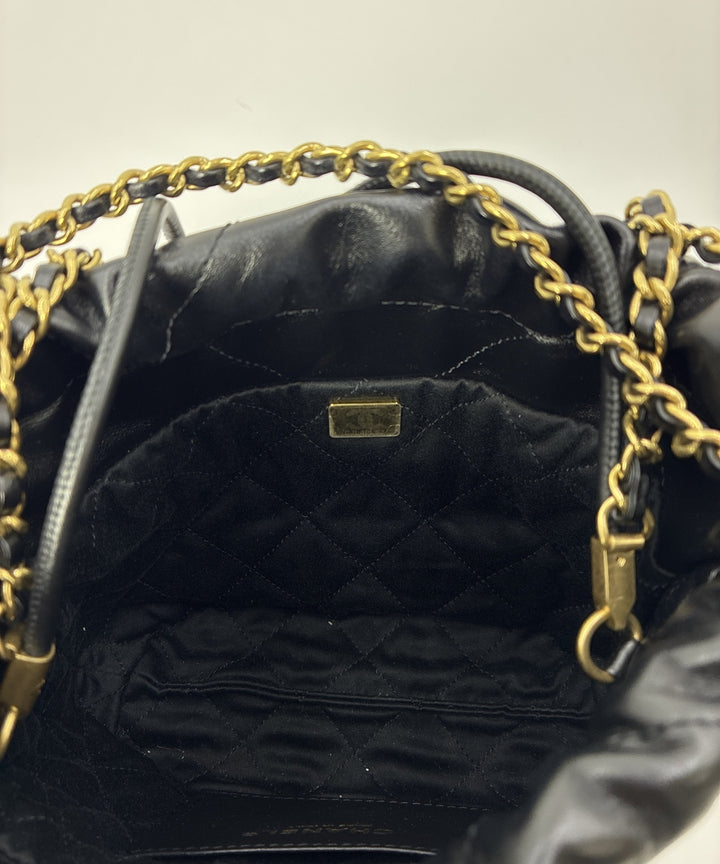 CHANEL กระเป๋าสะพาย