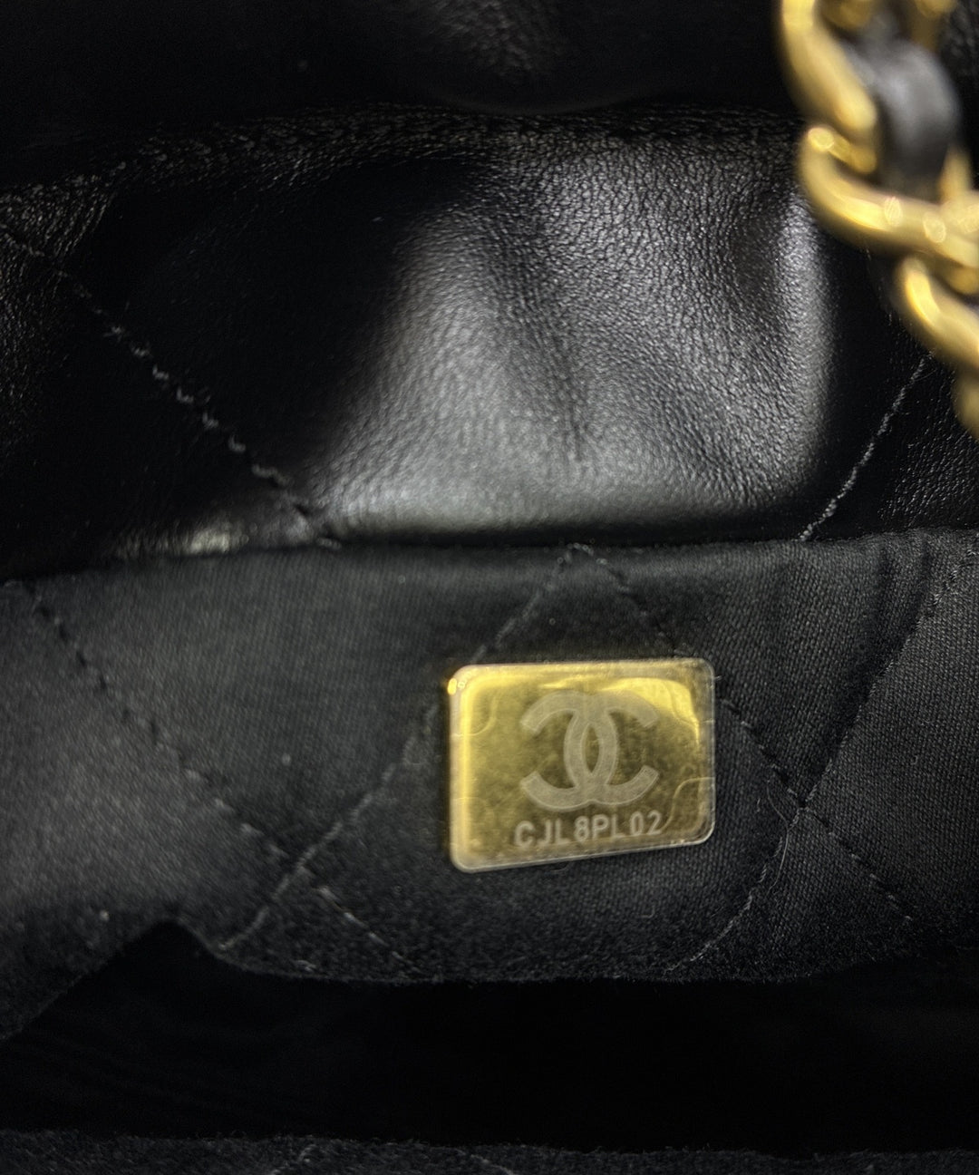 CHANEL กระเป๋าสะพาย