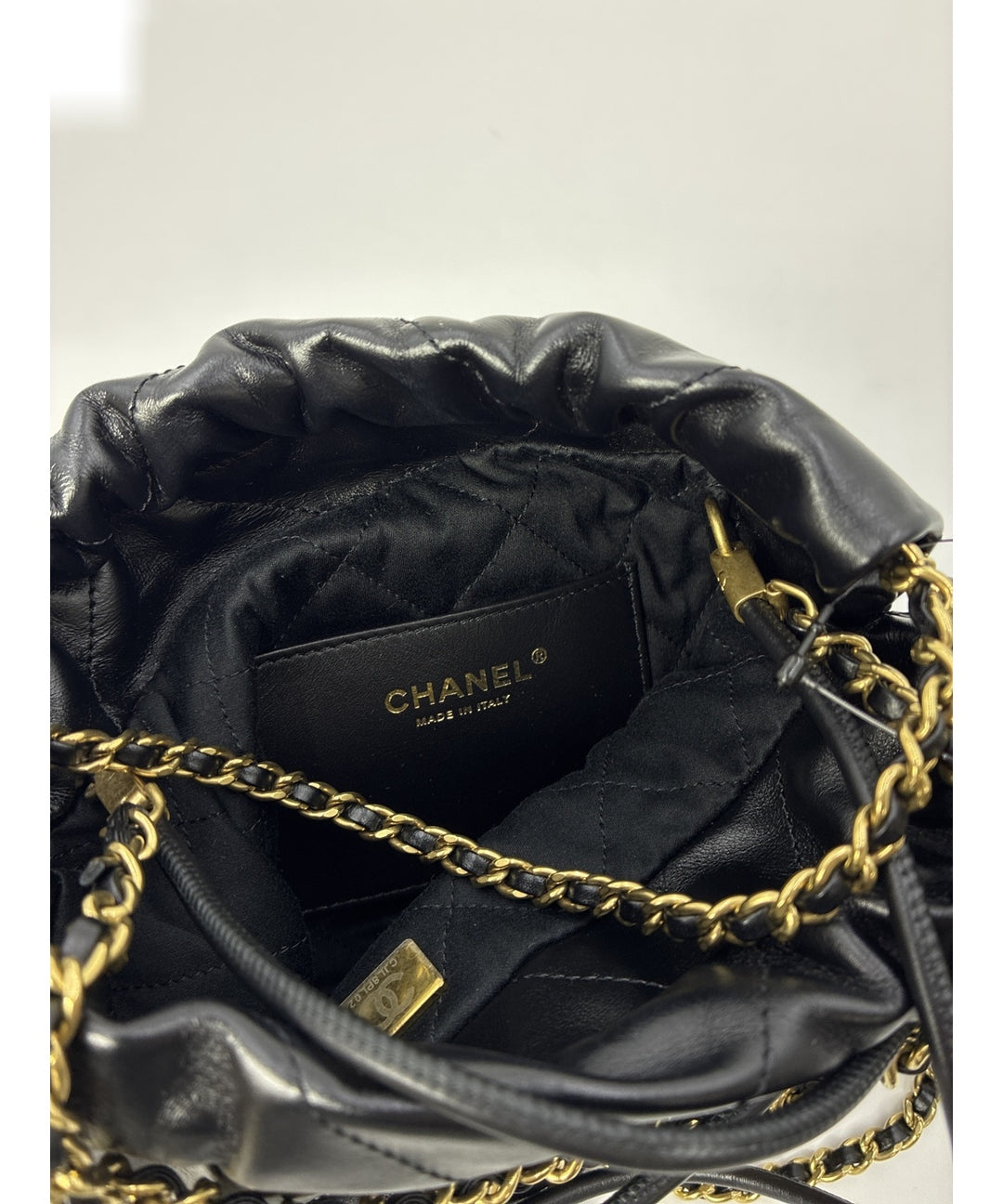 CHANEL กระเป๋าสะพาย