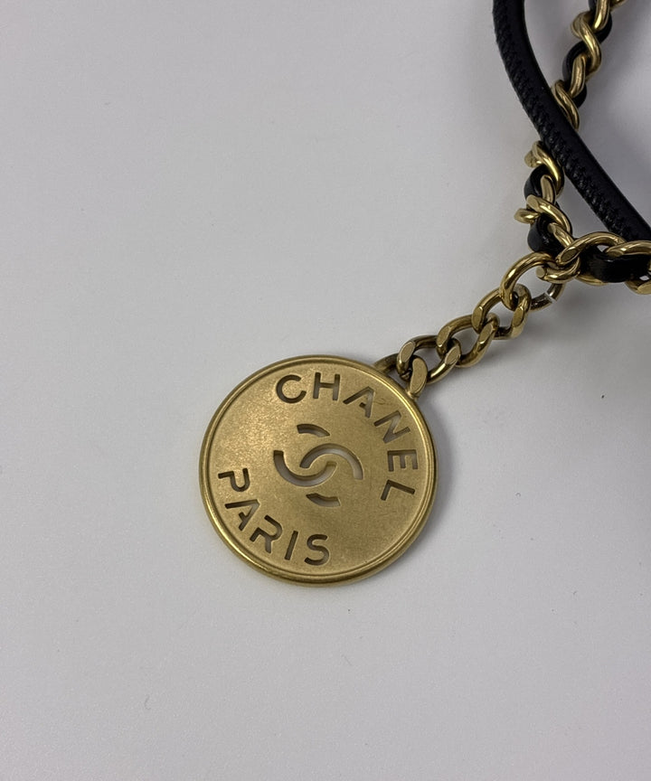 CHANEL กระเป๋าสะพาย