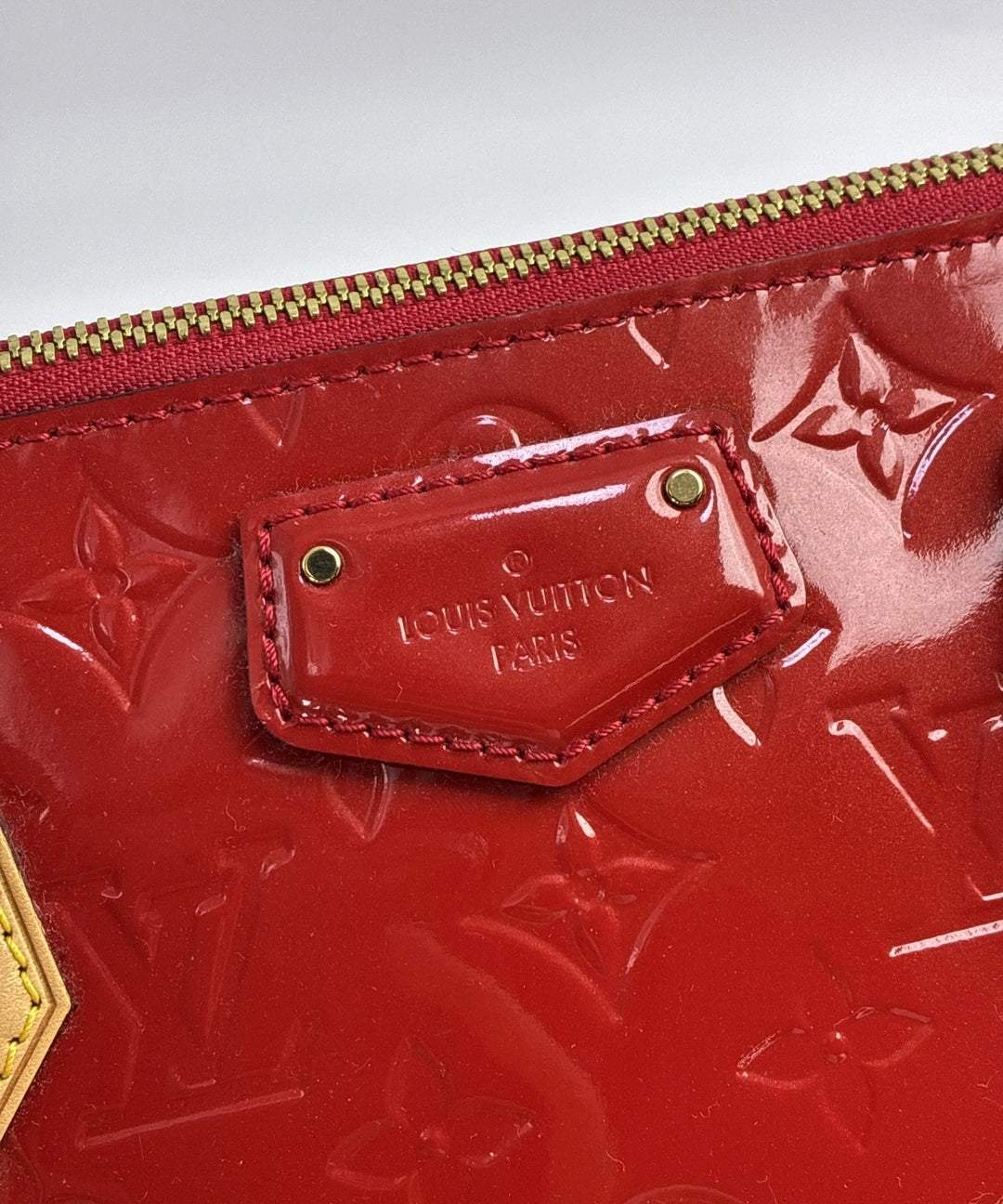 LOUIS VUITTON กระเป๋าถือ