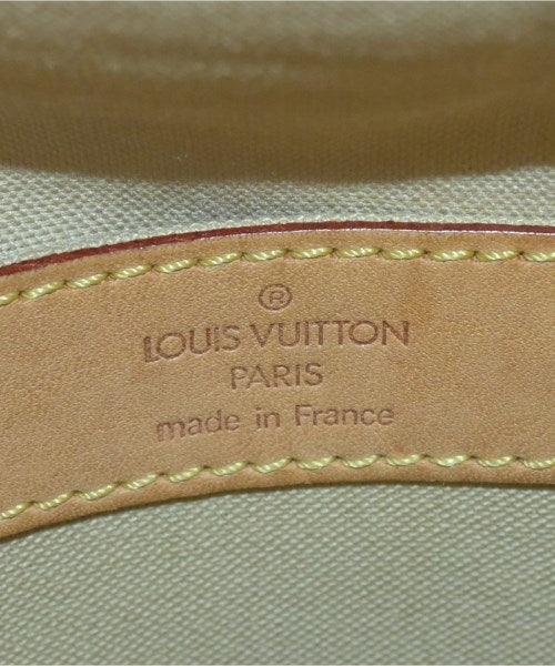 LOUIS VUITTON กระเป๋าสะพาย