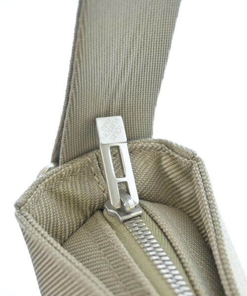 LOUIS VUITTON กระเป๋าสะพาย