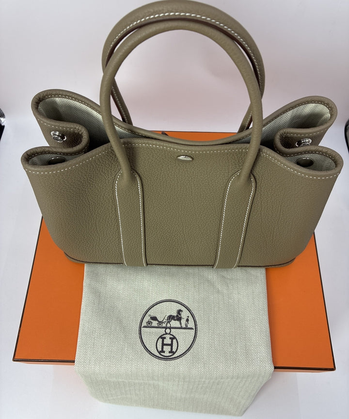 HERMES กระเป๋าถือ