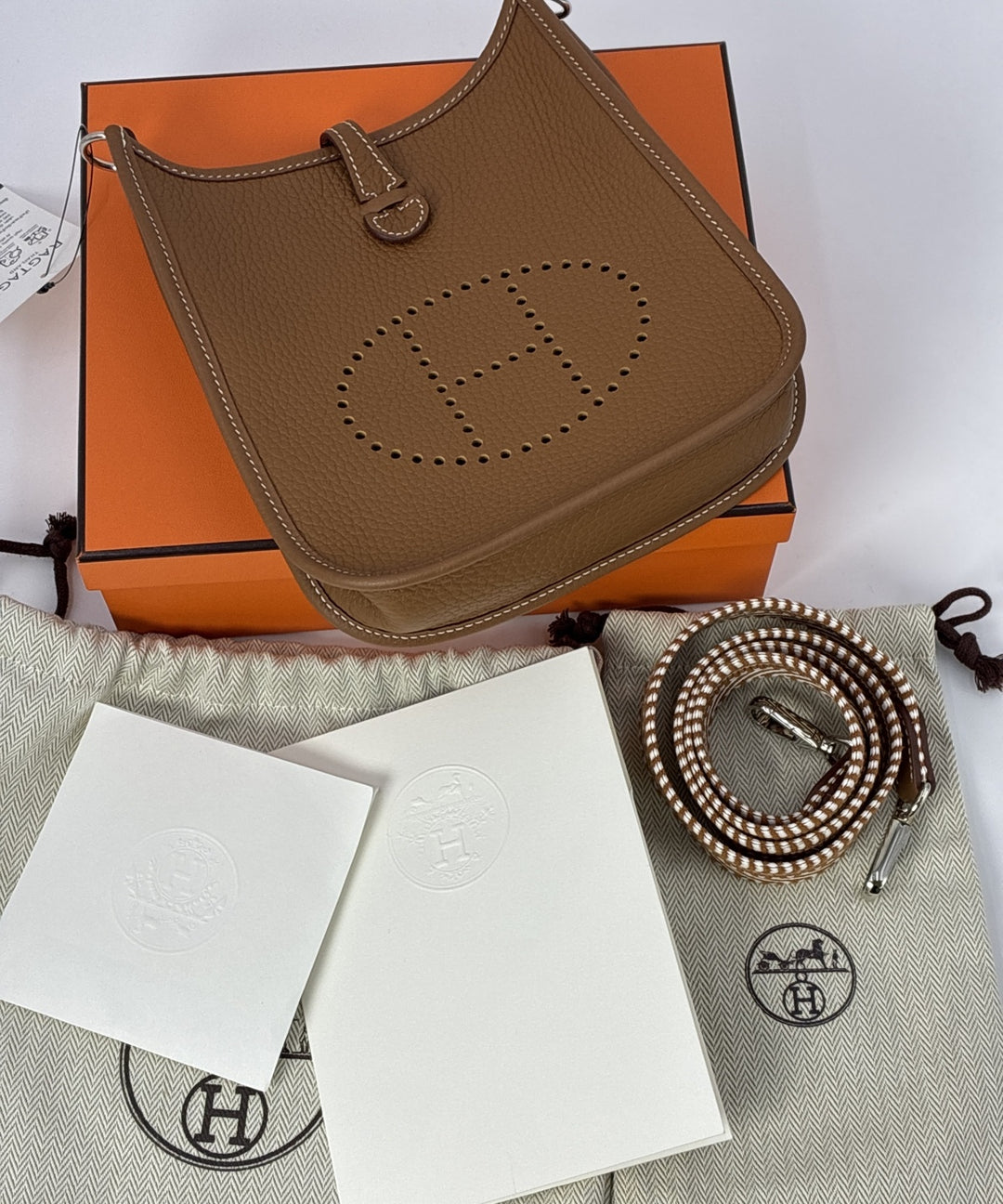 HERMES กระเป๋าถือ